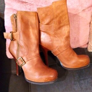 Ladies ankle boots